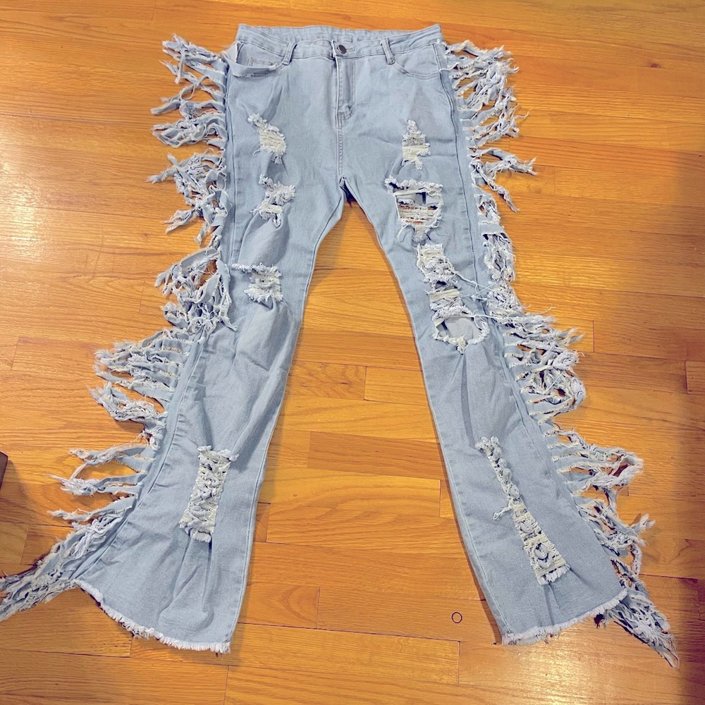 DENIM TASSEL DISTRESSED JEANS